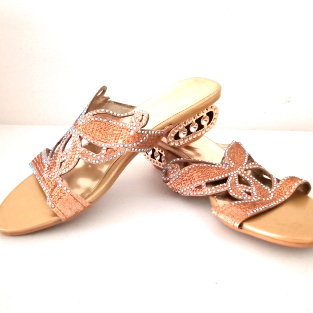 🎁FREE GIFT INCLUDED🎁 NEW Embellished Rhinestone Glitter Sandals Low Heels - Picture 13 of 15
